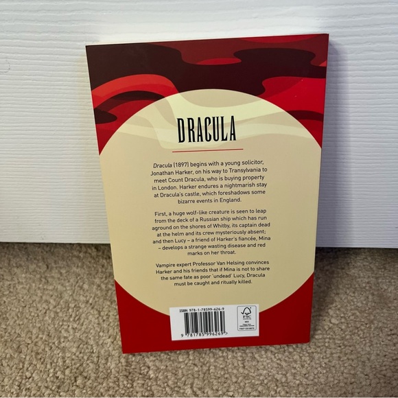 dracula by bram stoker - book - Picture 2 of 2